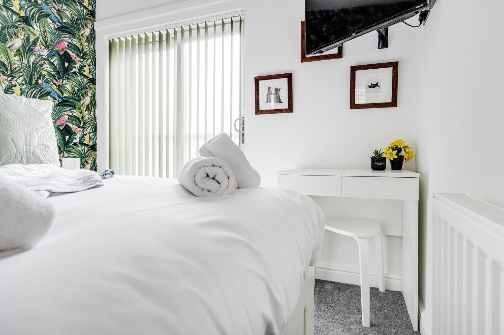 Buxton Apartment - 1 Bed, Free Parking, Wi-Fi Hazel Grove Esterno foto