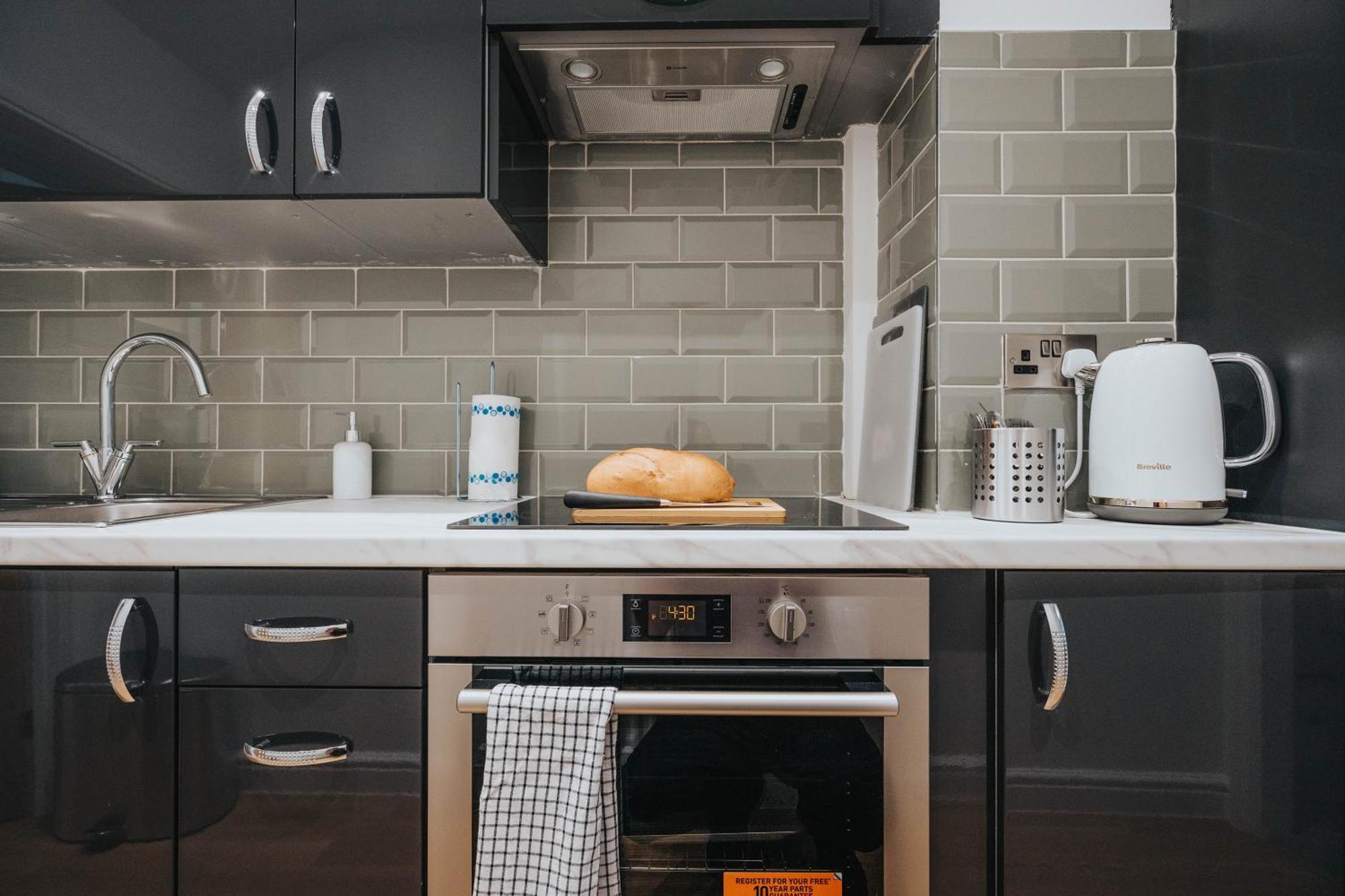 Buxton Apartment - 1 Bed, Free Parking, Wi-Fi Hazel Grove Esterno foto