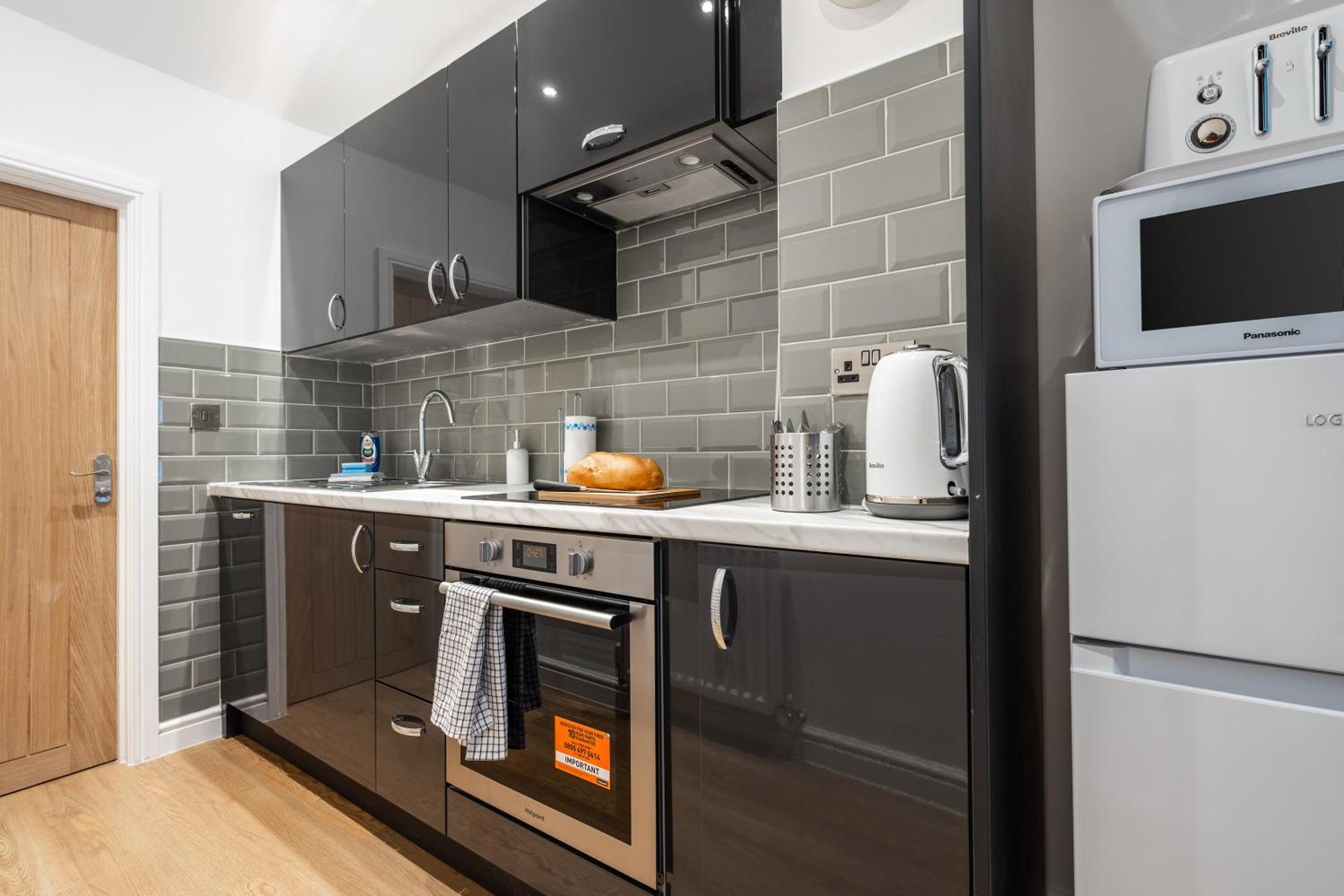 Buxton Apartment - 1 Bed, Free Parking, Wi-Fi Hazel Grove Esterno foto