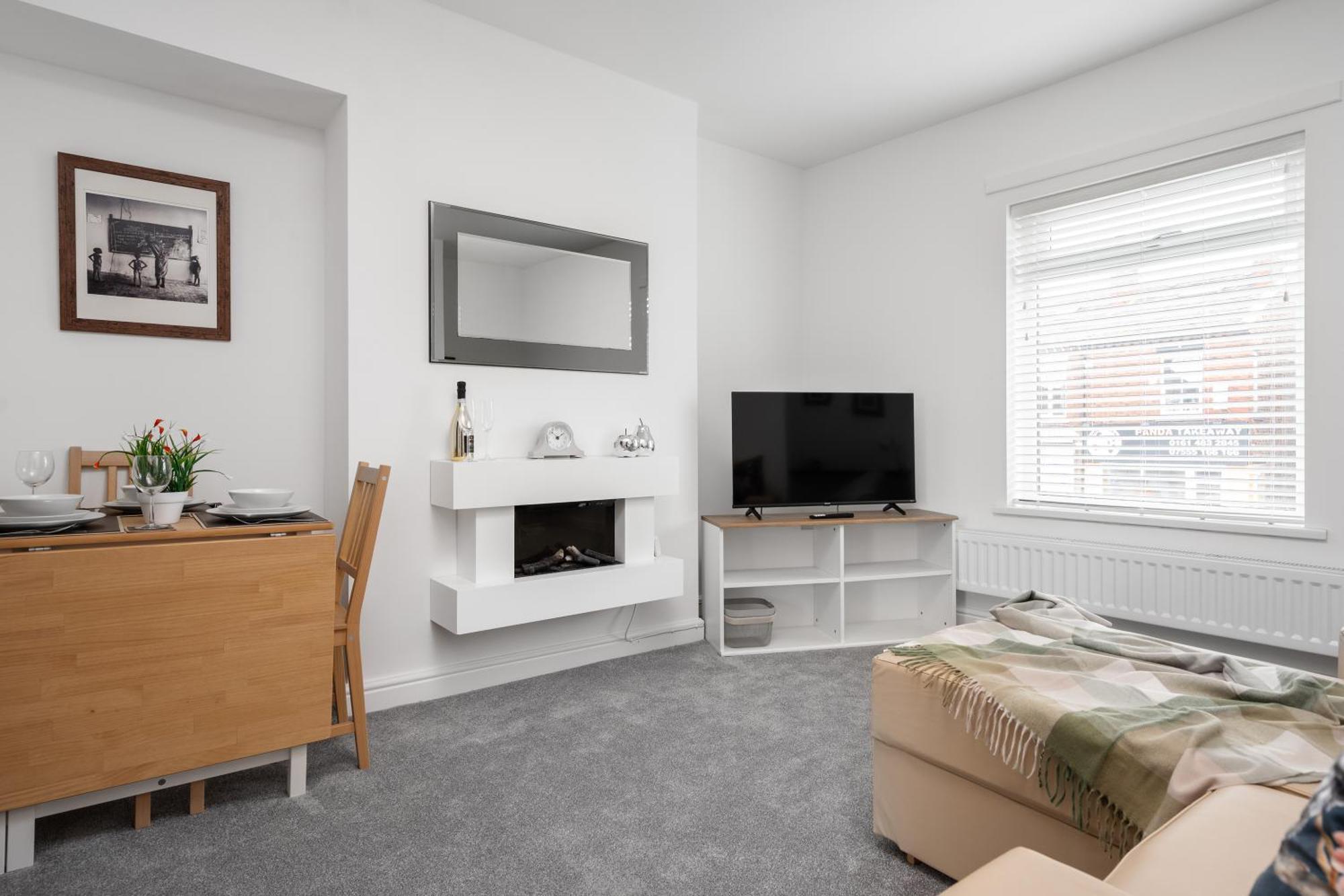 Buxton Apartment - 1 Bed, Free Parking, Wi-Fi Hazel Grove Esterno foto