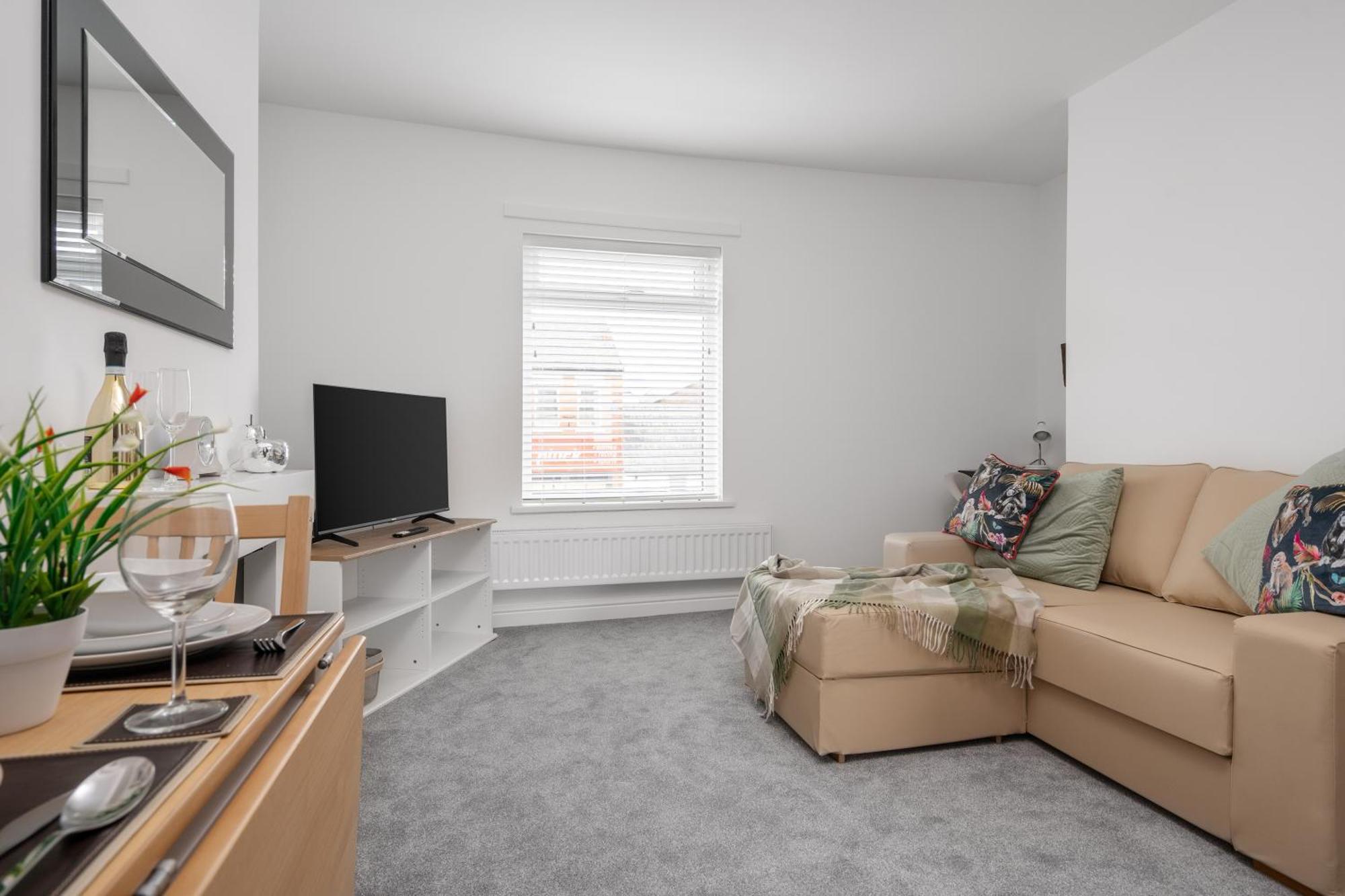 Buxton Apartment - 1 Bed, Free Parking, Wi-Fi Hazel Grove Esterno foto